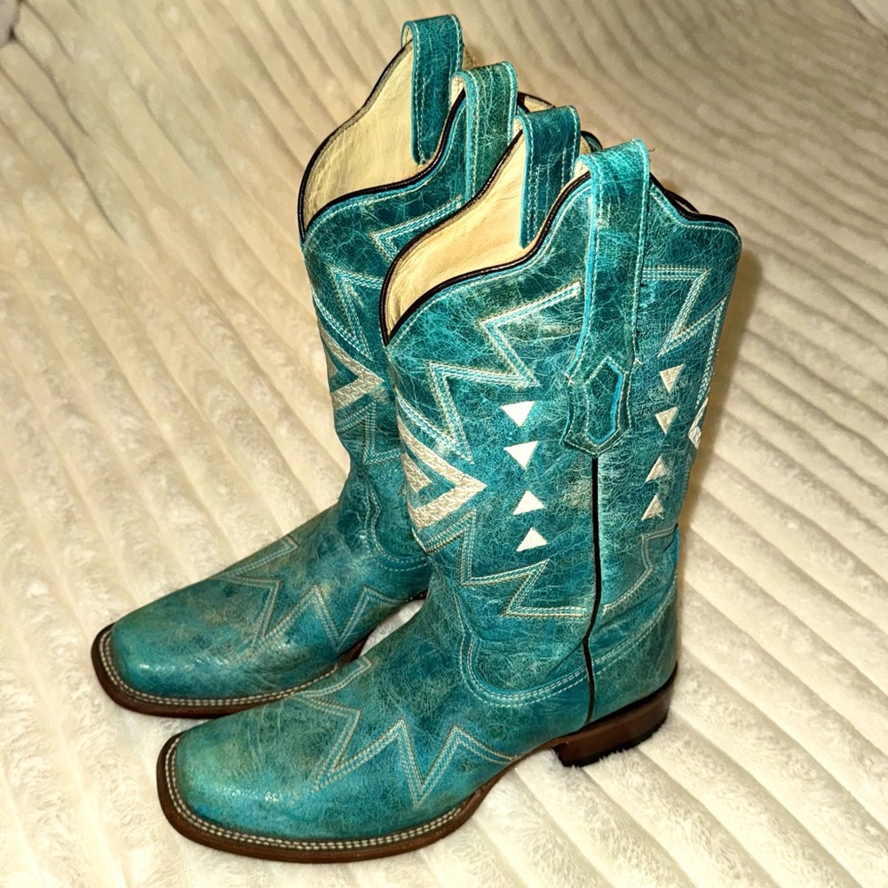 Corral Teal and Beige Western Boots